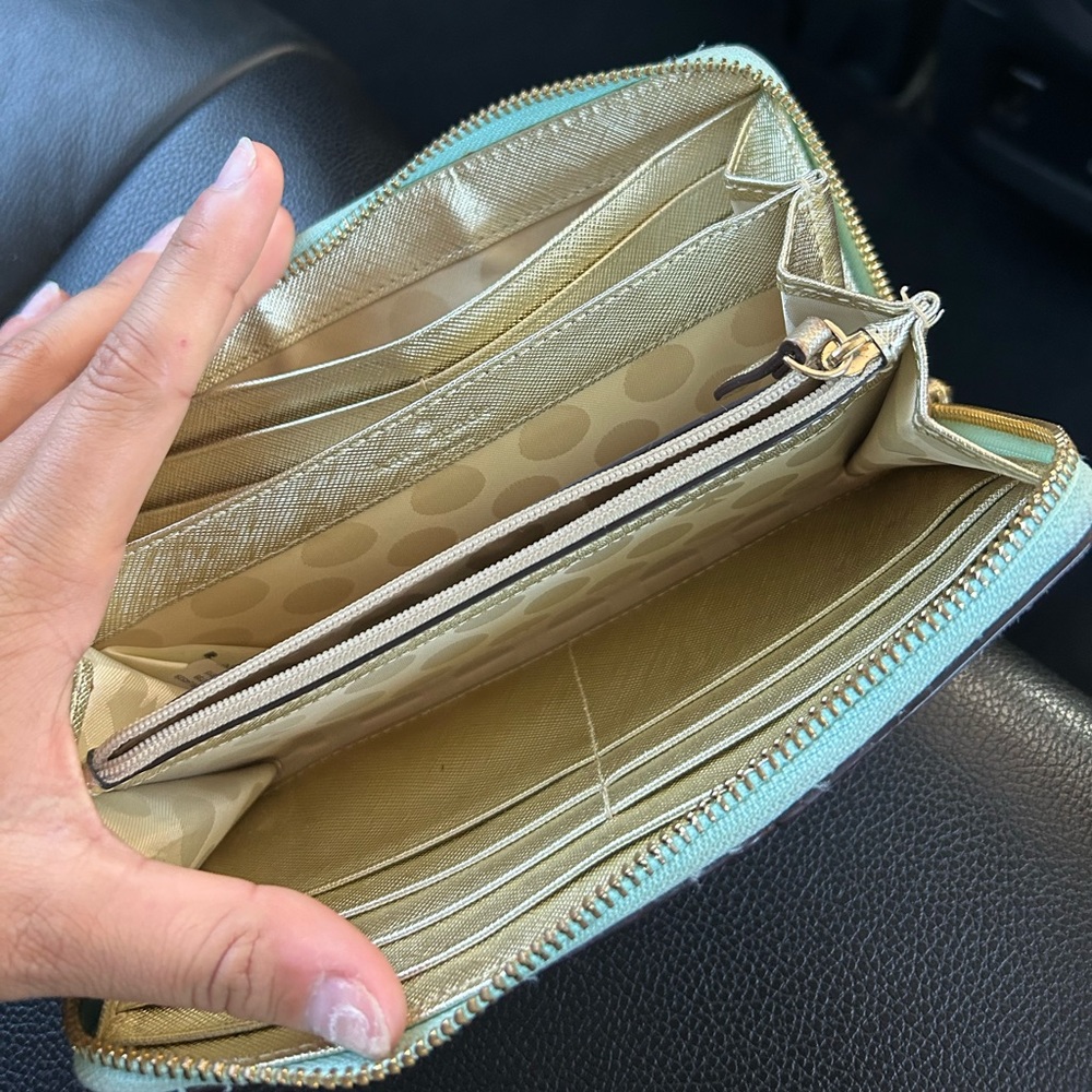 Kate Spade Wallet - Picture 2 of 4